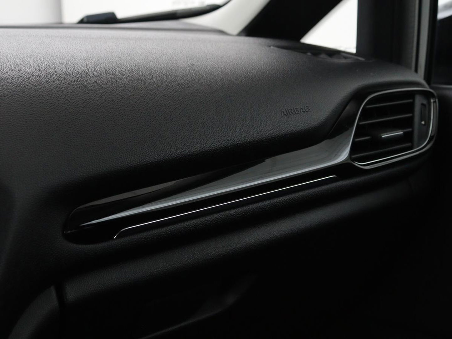 Ford Fiesta 1.0 EcoBoost Titanium | Stoel & stuurverwarming | B&O Sound | Adaptive cruise | Camera | Carplay | Park Assist | Navigatie | Climate control