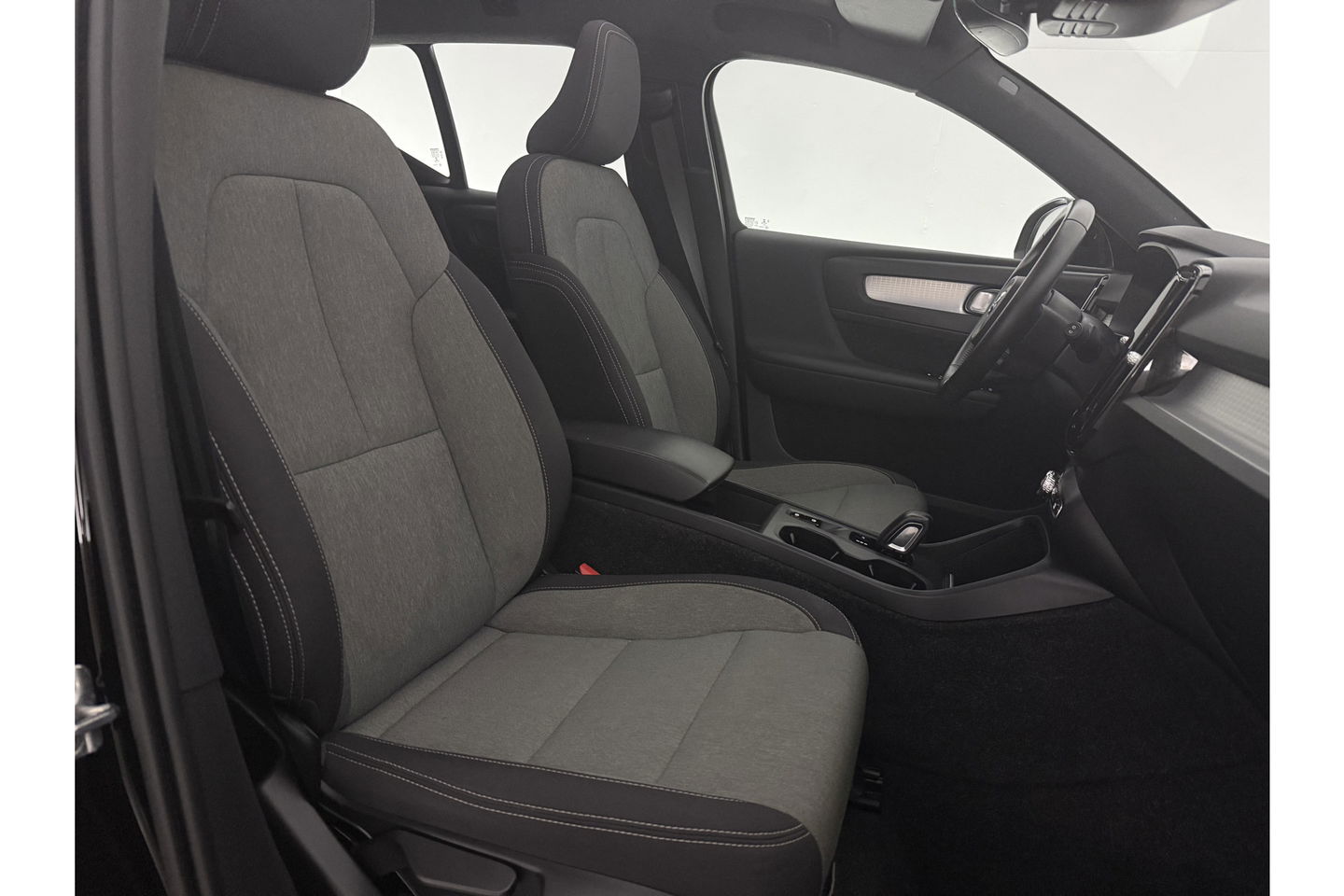 Volvo XC40 1.5 T5 Recharge Inscription Hybride 262PK Camera LED Carplay Trekhaak Pano 19"LMV Navi Virtual Clima PDC Stoel/Stuurverwarming