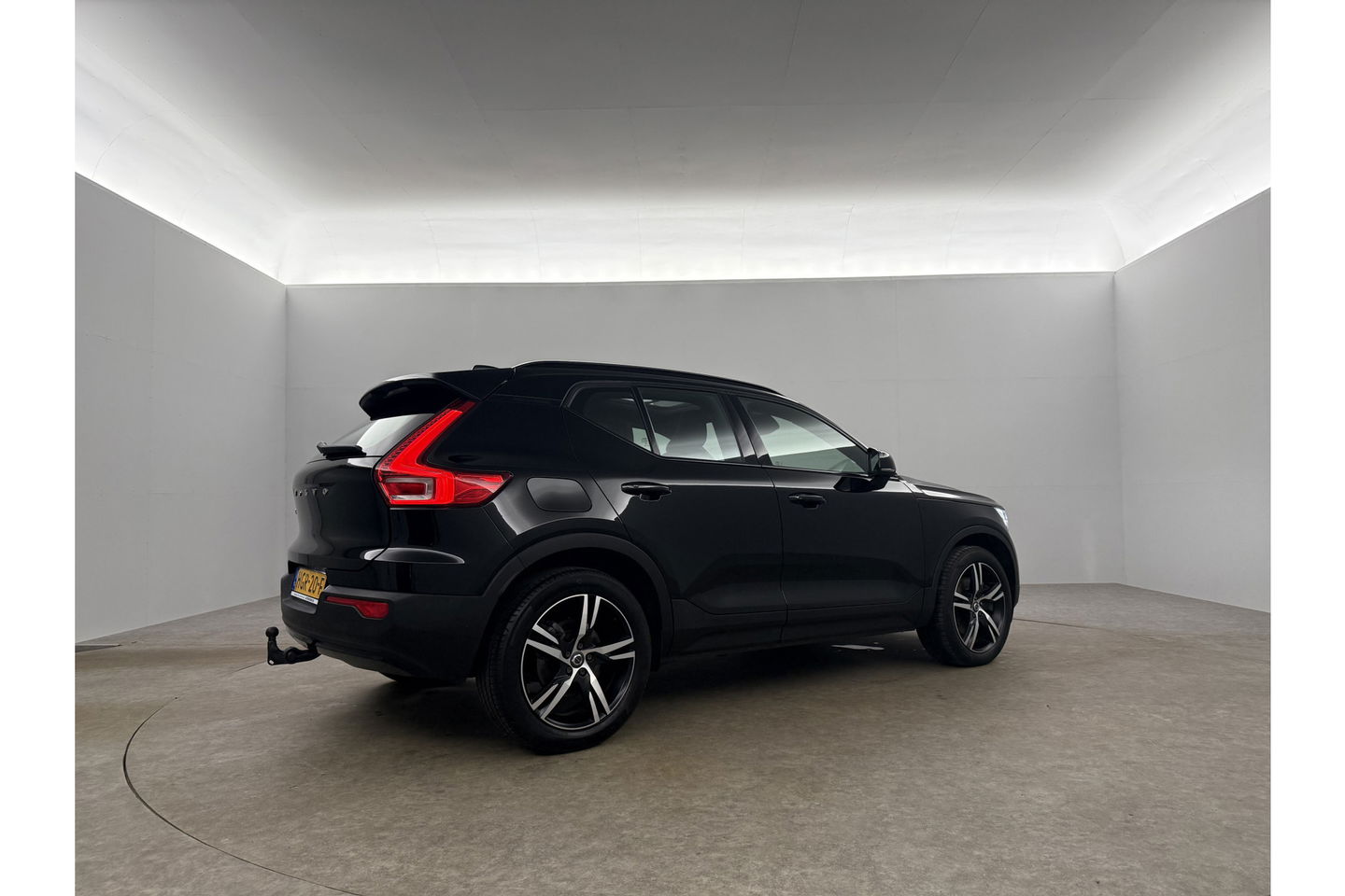 Volvo XC40 1.5 T5 Recharge Inscription Hybride 262PK Camera LED Carplay Trekhaak Pano 19"LMV Navi Virtual Clima PDC Stoel/Stuurverwarming