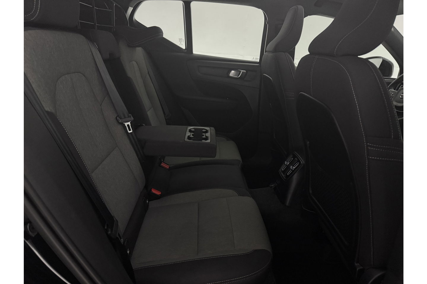 Volvo XC40 1.5 T5 Recharge Inscription Hybride 262PK Camera LED Carplay Trekhaak Pano 19"LMV Navi Virtual Clima PDC Stoel/Stuurverwarming