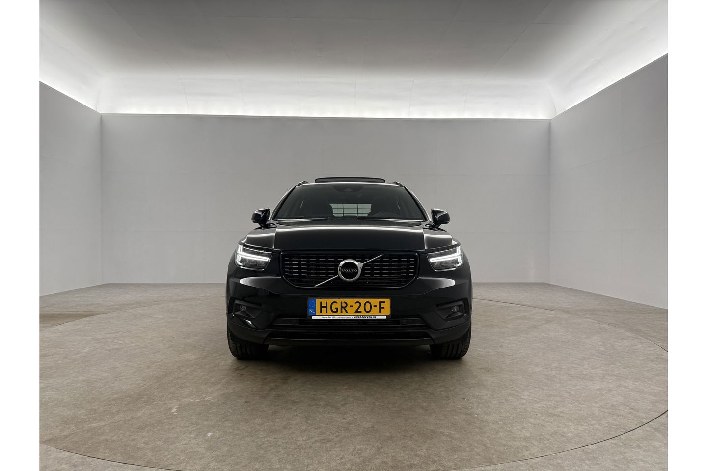 Volvo XC40 1.5 T5 Recharge Inscription Hybride 262PK Camera LED Carplay Trekhaak Pano 19"LMV Navi Virtual Clima PDC Stoel/Stuurverwarming