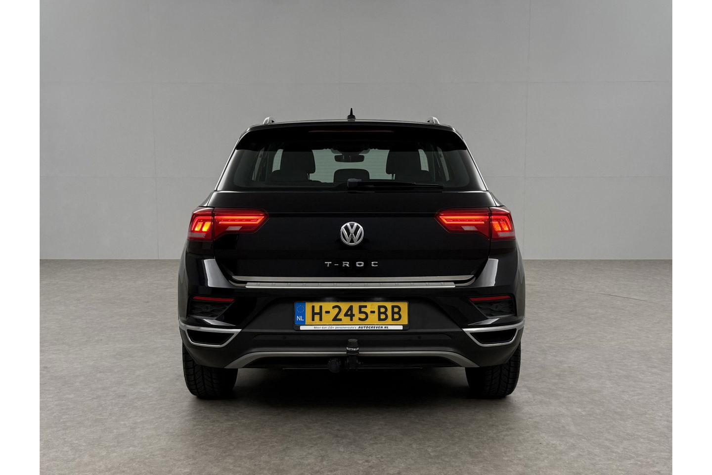 Volkswagen T-Roc TSI Style Business Camera Carplay LED Trekhaak Adaptive-Cruise Clima Navi PDC 16"LMV