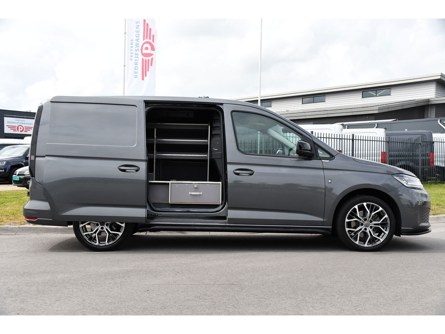 Volkswagen Caddy Cargo Maxi 2.0 TDI 1st Edition Virtual, Adaptieve Cruise, Carplay, Automaat, LED, Multimedia, Sensoren, Voorruit verwarming, Uniek!