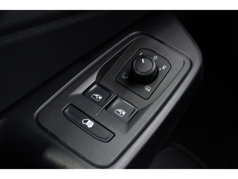 Volkswagen Caddy Cargo Maxi 2.0 TDI 1st Edition Virtual, Adaptieve Cruise, Carplay, Automaat, LED, Multimedia, Sensoren, Voorruit verwarming, Uniek!