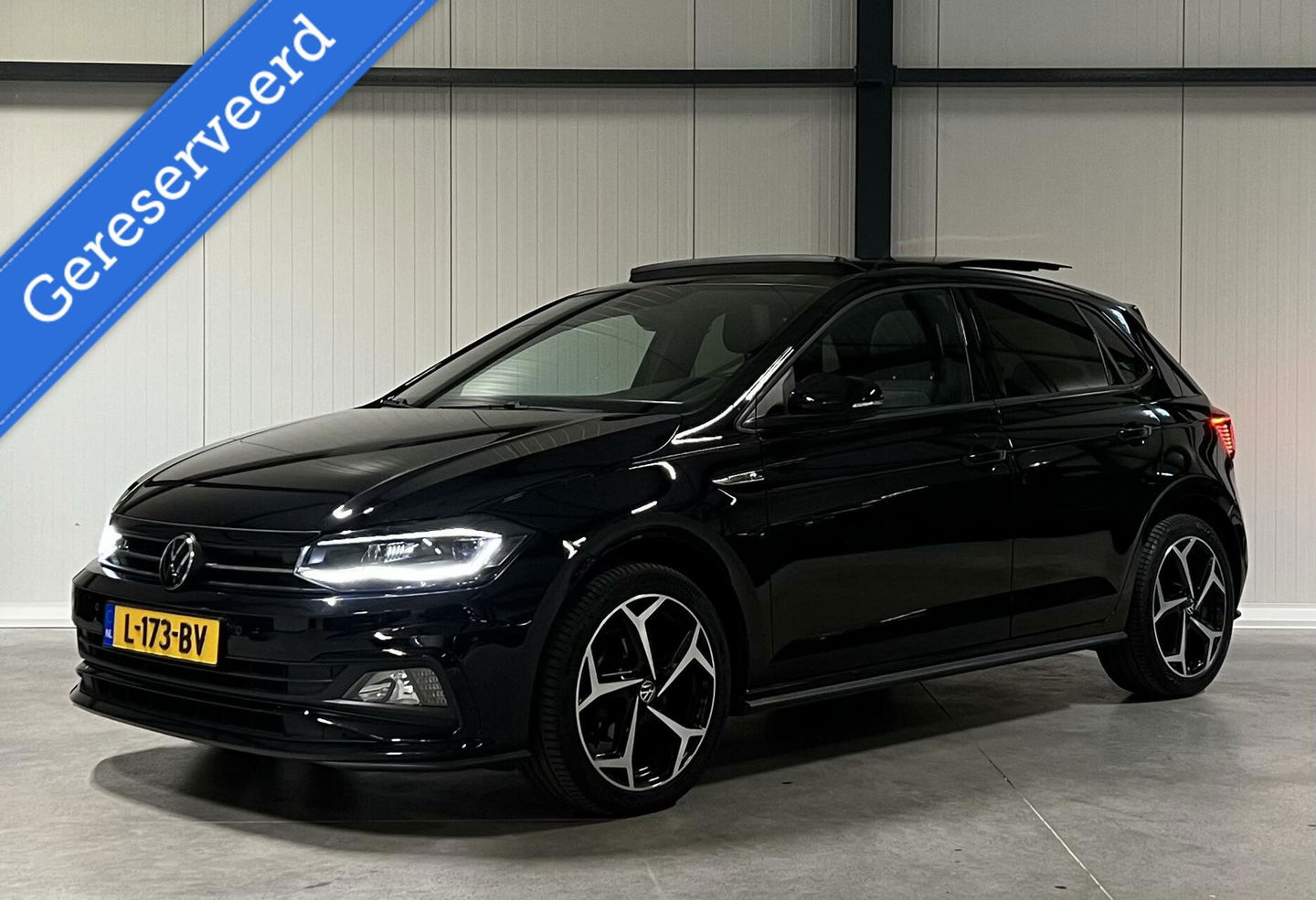 Volkswagen Polo 1.0 TSI 3X R-line Pano Virtual Carplay Sfeer