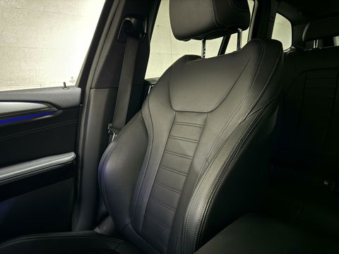 BMW X3 xDrive20i M Sport Black Edition Pano HUD Sfeer NAP