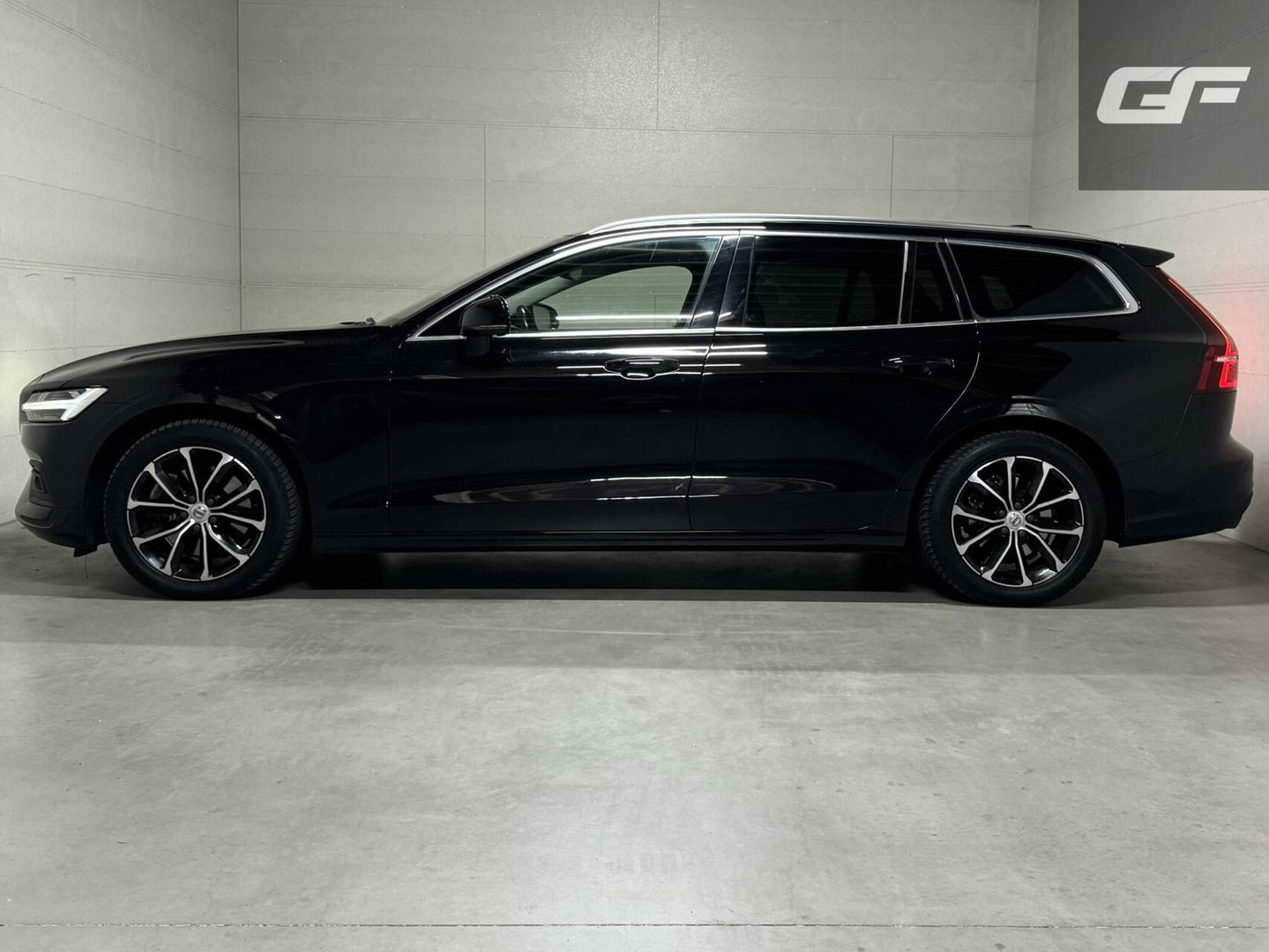 Volvo V60 2.0 B3 Business Pro Navi Autopilot Leer Trekh. NAP