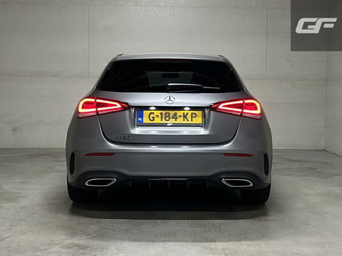 Mercedes-Benz A-Klasse 180 AMG Matgrijs Sfeerverlichting Carplay
