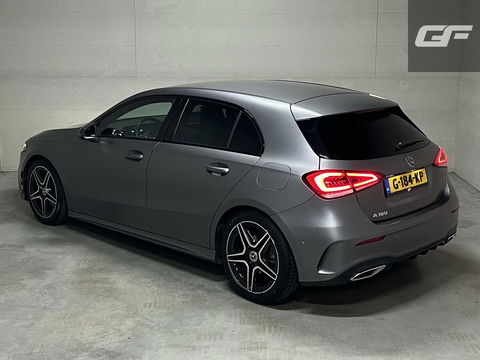 Mercedes-Benz A-Klasse 180 AMG Matgrijs Sfeerverlichting Carplay