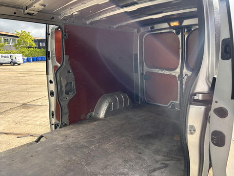 Renault Trafic 2.0 dCi 145PK L2H1 Luxe MARGE | LED | CUSTOM GELUIDSSYSTEEM | AUT | Dubbele schuifdeur