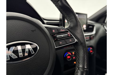 Kia pro_cee'd 1.4 T-GDI GT-Line 140PK Pano LED Carplay Camera Clima Cruise Navi PDC 17''LMV Stuur/Stoelverw.