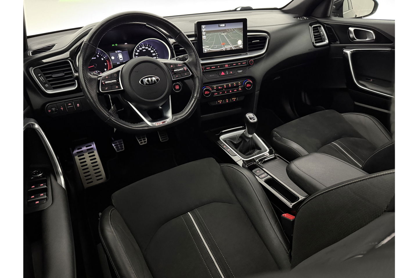 Kia pro_cee'd 1.4 T-GDI GT-Line 140PK Pano LED Carplay Camera Clima Cruise Navi PDC 17''LMV Stuur/Stoelverw.