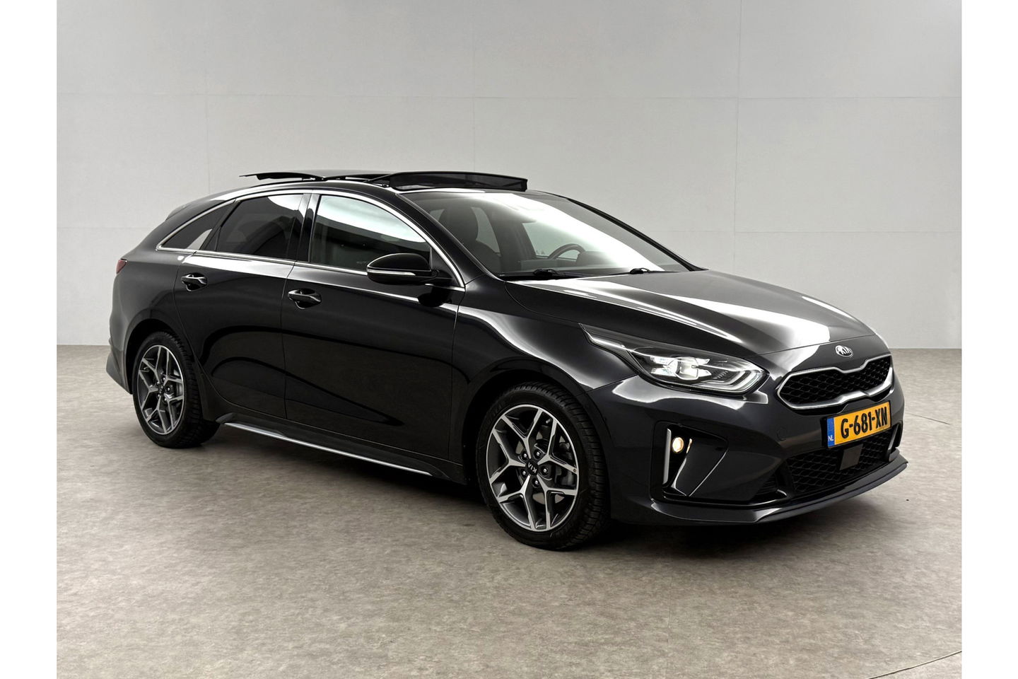 Kia pro_cee'd 1.4 T-GDI GT-Line 140PK Pano LED Carplay Camera Clima Cruise Navi PDC 17''LMV Stuur/Stoelverw.