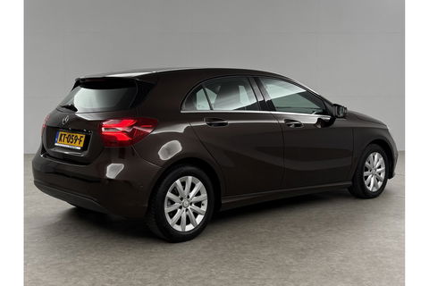 Mercedes-Benz A-Klasse Ambition Airco Cruise LED Navigatie PDC 16"LMV