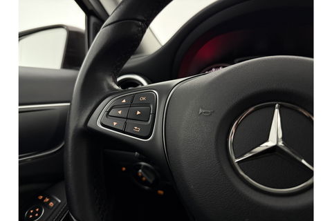Mercedes-Benz A-Klasse Ambition Airco Cruise LED Navigatie PDC 16"LMV