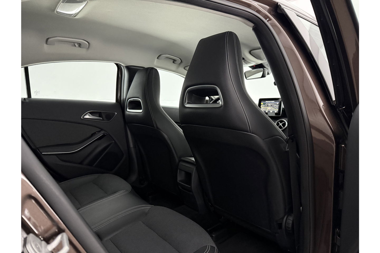 Mercedes-Benz A-Klasse Ambition Airco Cruise LED Navigatie PDC 16"LMV