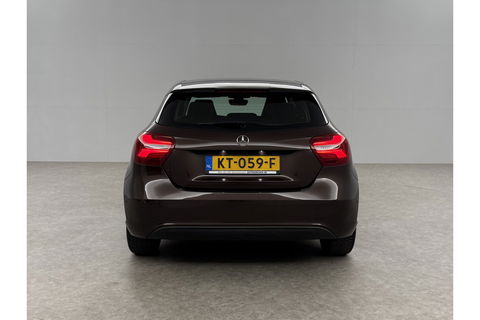 Mercedes-Benz A-Klasse Ambition Airco Cruise LED Navigatie PDC 16"LMV