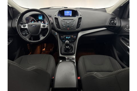 Ford Kuga 1.5 Titanium 150PK Clima Trekhaak Navigatie PDC 17"LMV Stoelverwarming