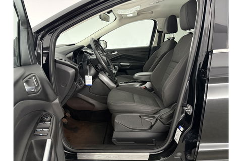 Ford Kuga 1.5 Titanium 150PK Clima Trekhaak Navigatie PDC 17"LMV Stoelverwarming