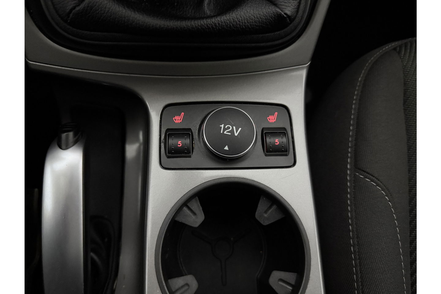 Ford Kuga 1.5 Titanium 150PK Clima Trekhaak Navigatie PDC 17"LMV Stoelverwarming