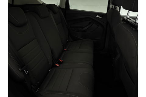 Ford Kuga 1.5 Titanium 150PK Clima Trekhaak Navigatie PDC 17"LMV Stoelverwarming