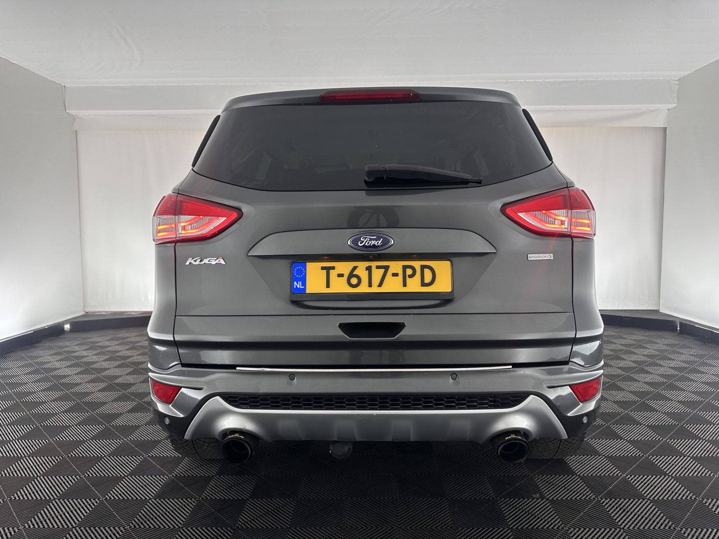 Ford Kuga 1.5 Titanium-Plus Styling-Pack AWD Aut.*LEATHER-FABRIC | XENON | SONY-AUDIO | BLIND-SPOT | KEYLESS | NAVI-FULLMAP | CAMERA | HEATED-SPORT-SEATS | ECC | LANE-ASSIST | PDC | CRUISE | TOWBAR | 19''ALU*