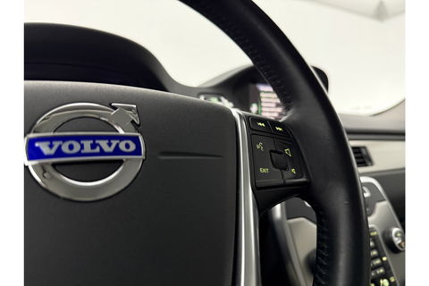 Volvo V70 1.6 T4 Limited Edition | NIEUWE APK tot 05-2026 | 180PK Clima Cruise Trekhaak LED Navi Leder PDC 17"LMV