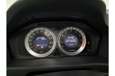 Volvo V70 1.6 T4 Limited Edition | NIEUWE APK tot 05-2026 | 180PK Clima Cruise Trekhaak LED Navi Leder PDC 17"LMV