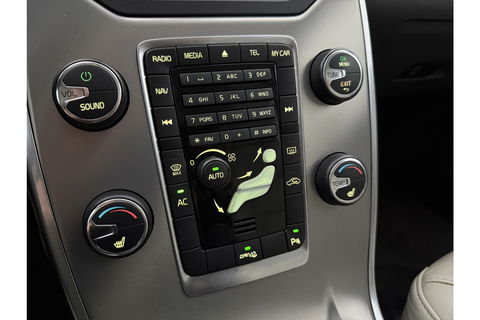 Volvo V70 1.6 T4 Limited Edition | NIEUWE APK tot 05-2026 | 180PK Clima Cruise Trekhaak LED Navi Leder PDC 17"LMV