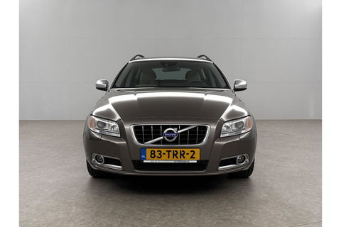 Volvo V70 1.6 T4 Limited Edition | NIEUWE APK tot 05-2026 | 180PK Clima Cruise Trekhaak LED Navi Leder PDC 17"LMV