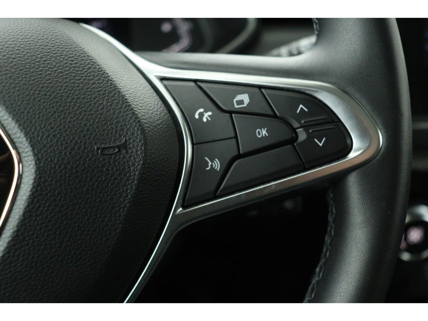 Renault Clio 1.0 TCe Intens | Carplay | Full LED | Navigatie | Climate control | PDC | Keyless | Cruise control | Half leder | DAB