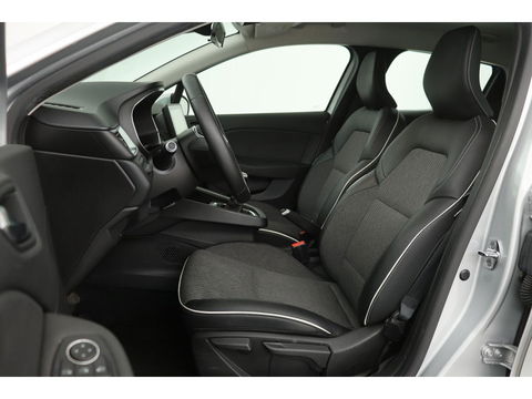 Renault Clio 1.0 TCe Intens | Carplay | Full LED | Navigatie | Climate control | PDC | Keyless | Cruise control | Half leder | DAB