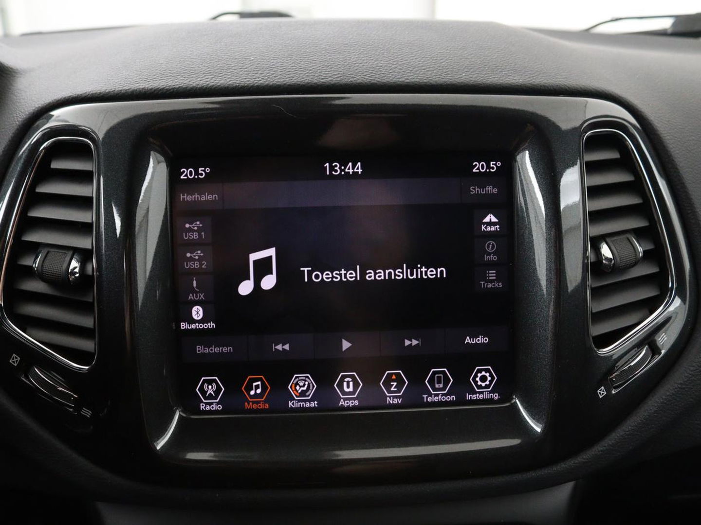 Jeep Compass 4xe 240 Plug-in Hybrid Electric S | Leder | Trekhaak | Alpine Sound | Stoel & stuurverwarming | Navigatie | Xenon | Camera | Carplay | Keyless | Climate control
