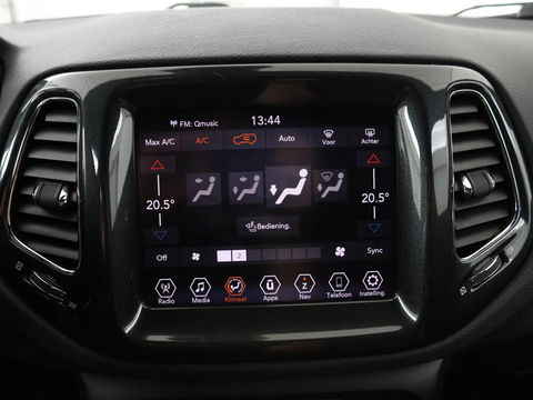 Jeep Compass 4xe 240 Plug-in Hybrid Electric S | Leder | Trekhaak | Alpine Sound | Stoel & stuurverwarming | Navigatie | Xenon | Camera | Carplay | Keyless | Climate control