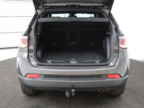 Jeep Compass 4xe 240 Plug-in Hybrid Electric S | Leder | Trekhaak | Alpine Sound | Stoel & stuurverwarming | Navigatie | Xenon | Camera | Carplay | Keyless | Climate control