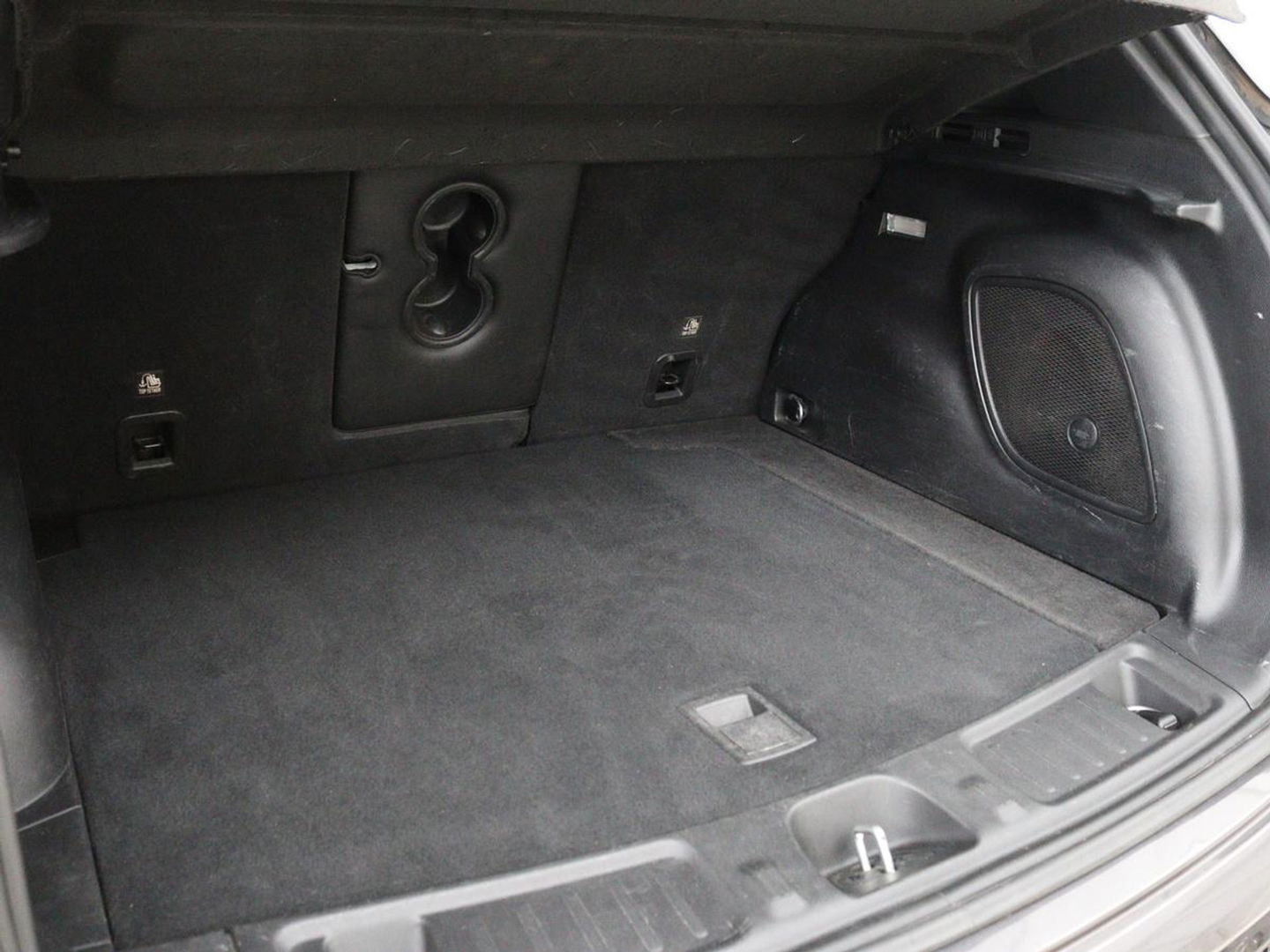 Jeep Compass 4xe 240 Plug-in Hybrid Electric S | Leder | Trekhaak | Alpine Sound | Stoel & stuurverwarming | Navigatie | Xenon | Camera | Carplay | Keyless | Climate control