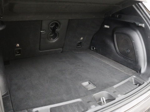 Jeep Compass 4xe 240 Plug-in Hybrid Electric S | Leder | Trekhaak | Alpine Sound | Stoel & stuurverwarming | Navigatie | Xenon | Camera | Carplay | Keyless | Climate control