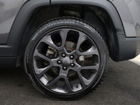 Jeep Compass 4xe 240 Plug-in Hybrid Electric S | Leder | Trekhaak | Alpine Sound | Stoel & stuurverwarming | Navigatie | Xenon | Camera | Carplay | Keyless | Climate control
