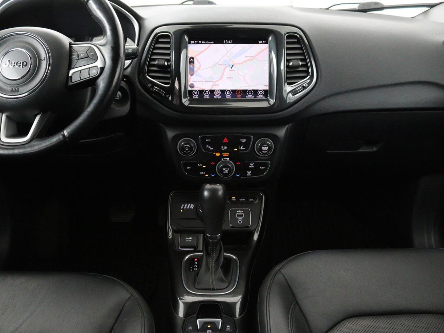 Jeep Compass 4xe 240 Plug-in Hybrid Electric S | Leder | Trekhaak | Alpine Sound | Stoel & stuurverwarming | Navigatie | Xenon | Camera | Carplay | Keyless | Climate control