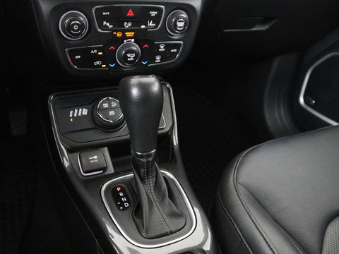Jeep Compass 4xe 240 Plug-in Hybrid Electric S | Leder | Trekhaak | Alpine Sound | Stoel & stuurverwarming | Navigatie | Xenon | Camera | Carplay | Keyless | Climate control