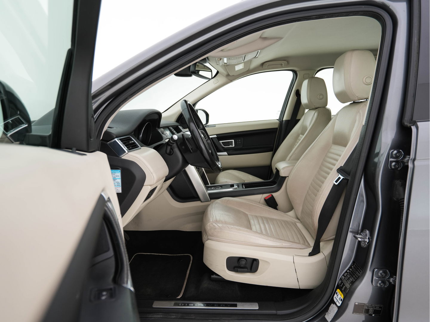 Land Rover Discovery Sport 2.0 TD4 HSE Luxury AWD Cold-Climate-Pack Aut.*WINDSOR-FULL-LEATHER | NAVI-FULLMAP | SHIFT-PADDLES | MEMORY-PACK | COMFORT-SEATS | PDC | CRUISE | ECC | TOWBAR | CAMERA | XENON | HEATED-SEATS | LANE-ASSIST | 19"ALU*