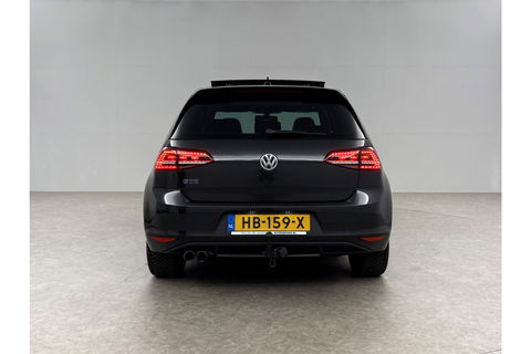 Volkswagen Golf 1.4 TSI GTE 225PK Pano LED Trekhaak Carplay Camera Cruise Clima Navi PDC 17"LMV