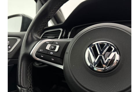 Volkswagen Golf 1.5 TSI 3x R-line 150PK DSG Pano LED Virtual ACC Camera Clima Navi 17"LMV PDC