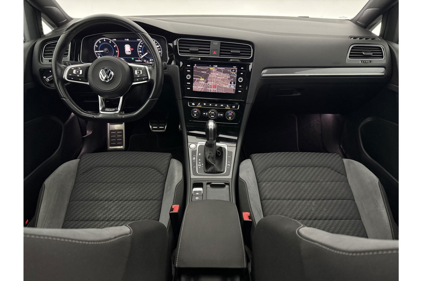 Volkswagen Golf 1.5 TSI 3x R-line 150PK DSG Pano LED Virtual ACC Camera Clima Navi 17"LMV PDC
