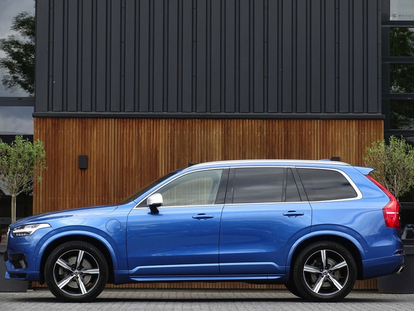 Volvo XC90 T8 408PK AWD / R-Design / B&W / 7-pers. / LED