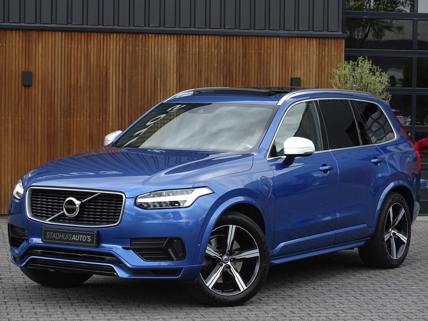 Volvo XC90 T8 408PK AWD / R-Design / B&W / 7-pers. / LED