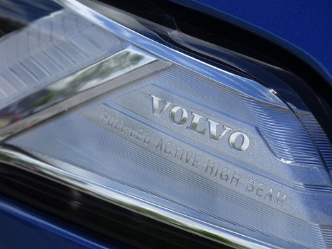 Volvo XC90 T8 408PK AWD / R-Design / B&W / 7-pers. / LED