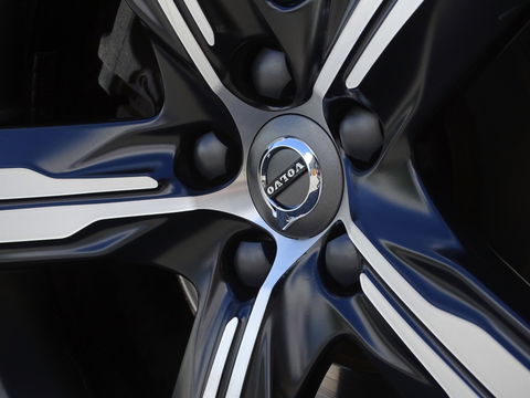 Volvo XC90 T8 408PK AWD / R-Design / B&W / 7-pers. / LED