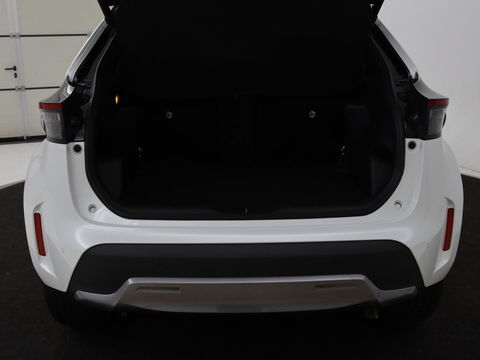 Toyota Yaris Cross 1.5 Hybrid Adventure | Stoel & stuurverwarming | Head-Up | Matrix LED | Carplay | Camera | JBL Sound | Keyless | Navigatie | Adaptive cruise | Climate control
