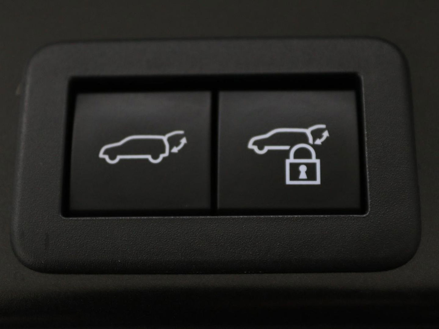 Toyota Yaris Cross 1.5 Hybrid Adventure | Stoel & stuurverwarming | Head-Up | Matrix LED | Carplay | Camera | JBL Sound | Keyless | Navigatie | Adaptive cruise | Climate control